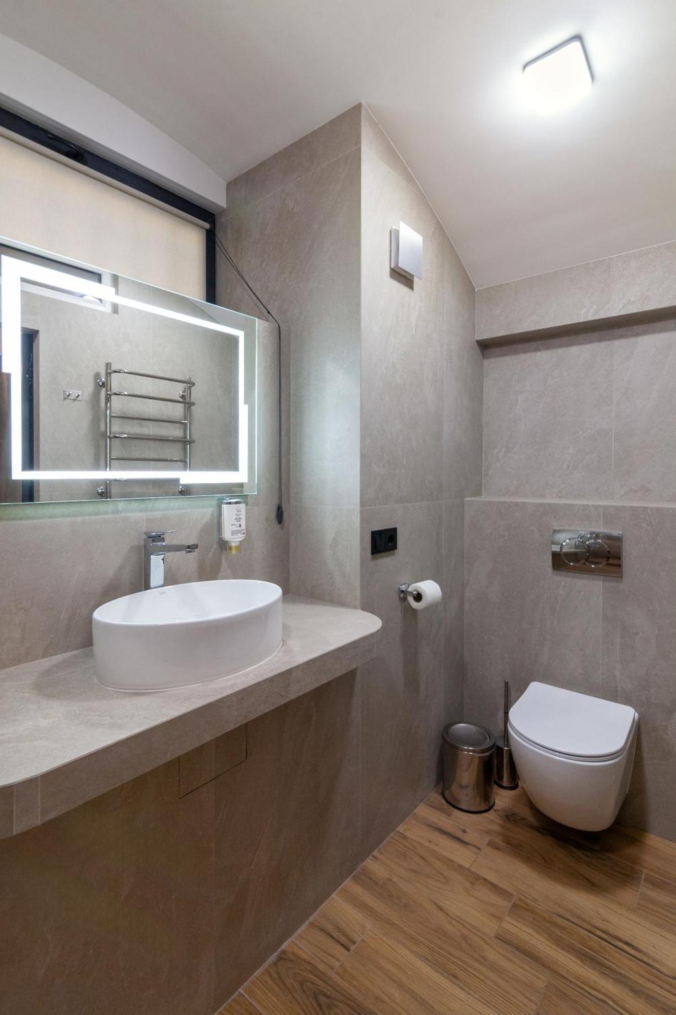 Royal Hot Jucuzzi Apartment Lemberg Exterior foto