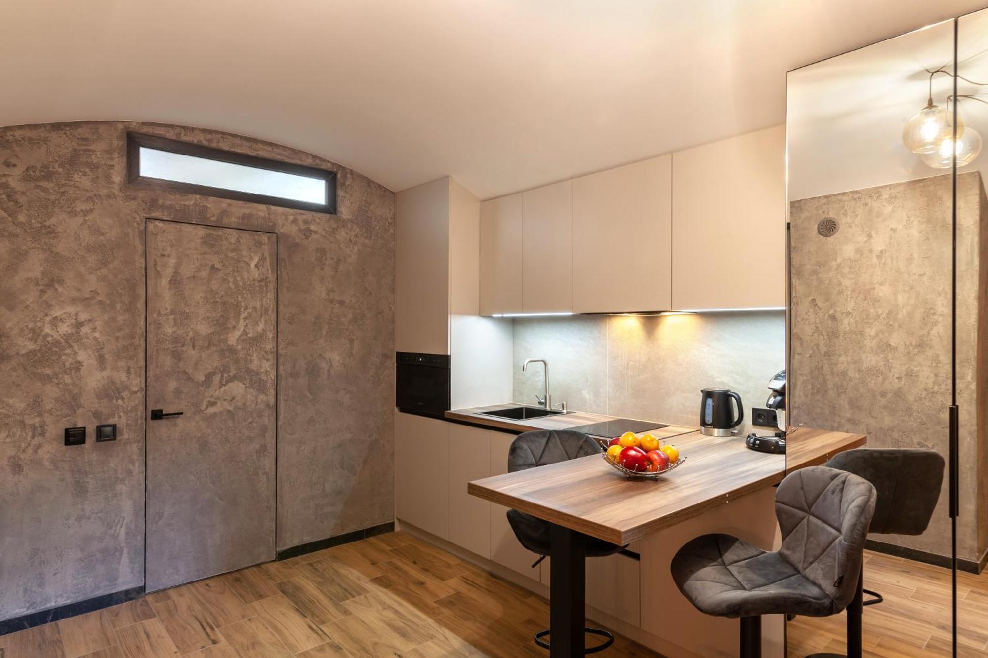 Royal Hot Jucuzzi Apartment Lemberg Exterior foto